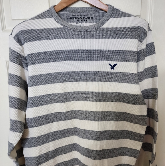 American Eagle Outfitters Gray and White Striped Shirt - Picture 1 of 3